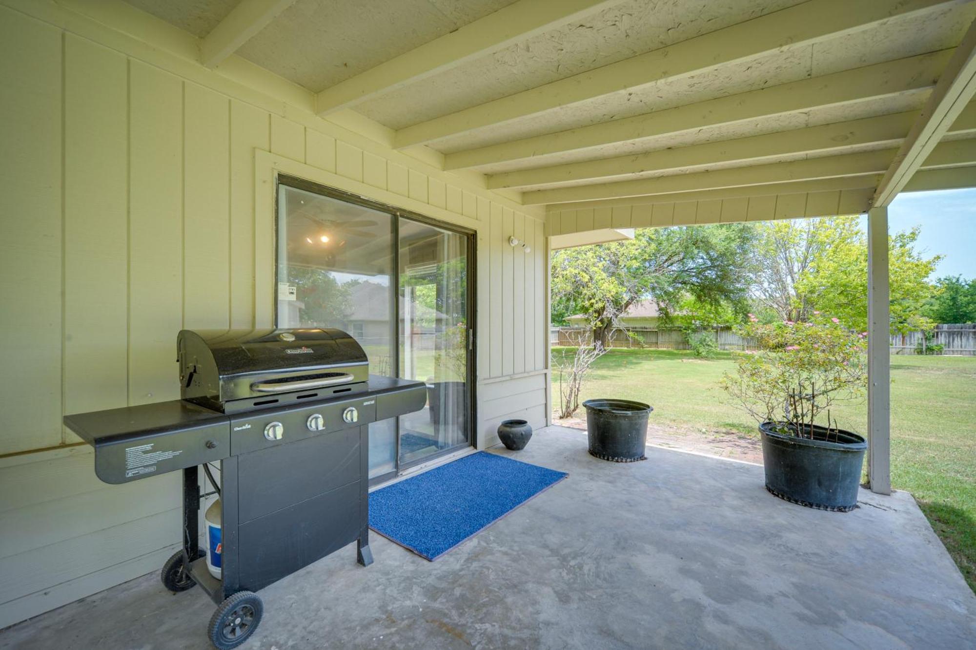 Mcqueeney Vacation Rental About 10 Mi To New Braunfels Экстерьер фото